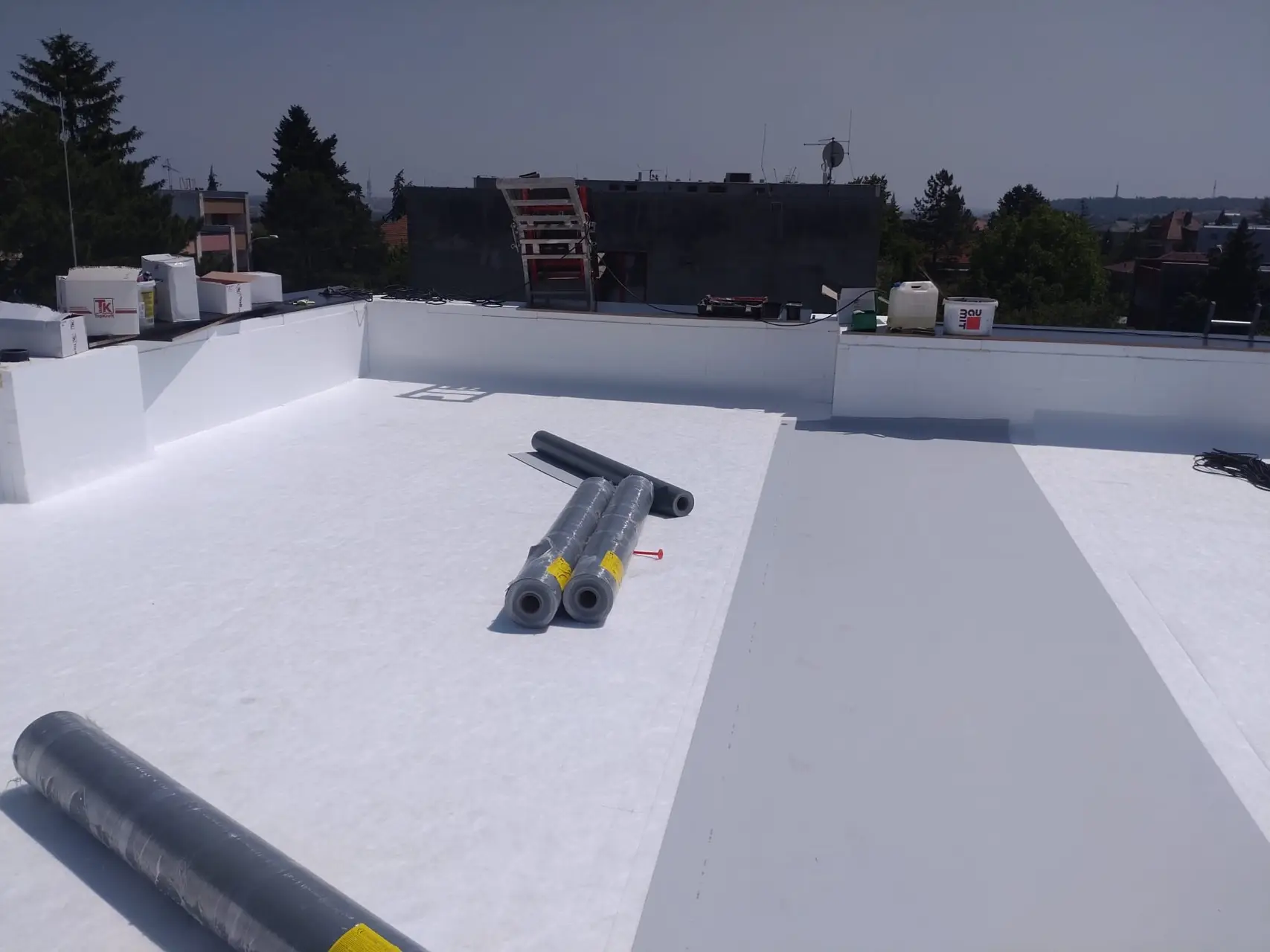 db6060a2-158b-4911-b28b-0d0bcc99d947.jpg_compressed